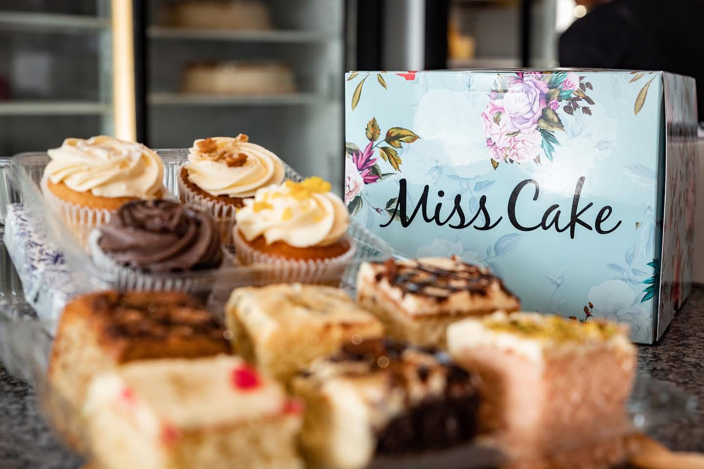 Gallery hero: your single strongest cake photograph